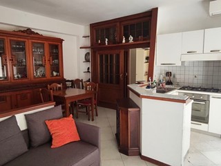 Quadrilocale in Vendita a Monte Argentario, zona Porto Santo Stefano, 210'000&euro;, 59 m²