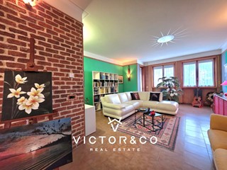 Trilocale in Vendita a Novara, zona Porta Mortara, 145'000&euro;, 110 m², con Box