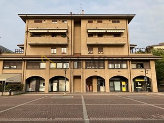 Quadrilocale in Affitto a Bovisio Masciago, 900&euro;, 130 m², arredato, con Box