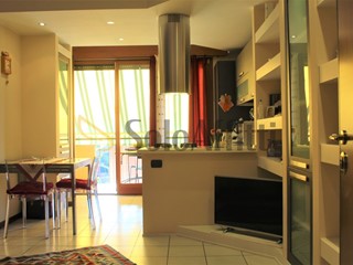 Bilocale in Affitto a Parabiago, 700&euro;, 60 m², arredato, con Box