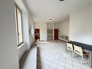 Appartamento in Vendita a Jesi, 240'000&euro;, 96 m², arredato, con Box