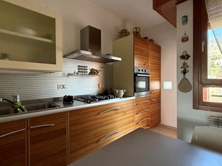 Appartamento in Vendita a Aulla, zona Albiano Magra, 168'000&euro;, 102 m²