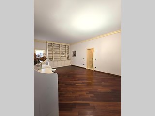 Quadrilocale in Vendita a Brescia, zona CENTRO CITTA', 418'000&euro;, 175 m²