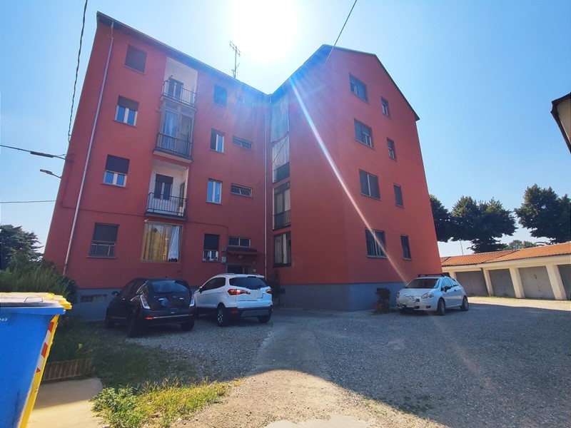Trilocale in Vendita a Chivasso, 105'000&euro;, 84 m², arredato