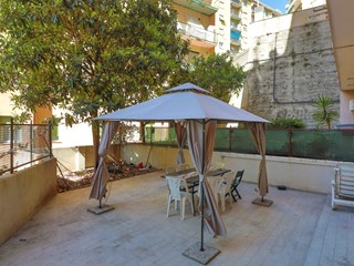 Appartamento in Vendita a Genova, zona Sampierdarena, 79'000&euro;, 57 m²