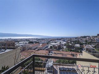 Appartamento in Vendita a Messina, 175'000&euro;, 125 m²