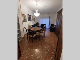Quadrilocale in Affitto a Carrara, zona Avenza, 1'200&euro;, 100 m², arredato