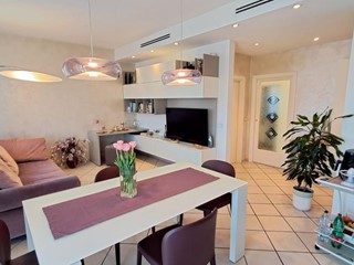 Quadrilocale in Vendita a Cecina, zona Cecina Marina, 260'000&euro;, 75 m²