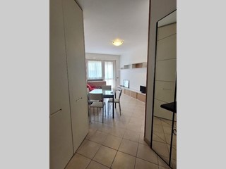 Bilocale in Affitto a Carrara, zona Marina di Carrara, 850&euro;, 45 m², arredato