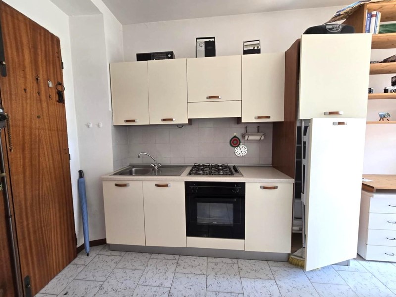 Trilocale in Vendita a Colle di Val D'Elsa, zona Quartaia, 85'000&euro;, 47 m²