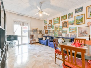 Trilocale in Vendita a Rho, 225'000&euro;, 98 m²