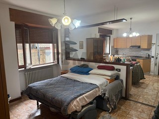 Monolocale in Vendita a Castronno, 42'000&euro;, 56 m²