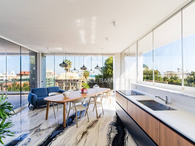 Attico in Vendita a Bari, 690'000&euro;, 156 m²