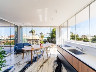 Attico in Vendita a Bari, 690'000&euro;, 156 m²
