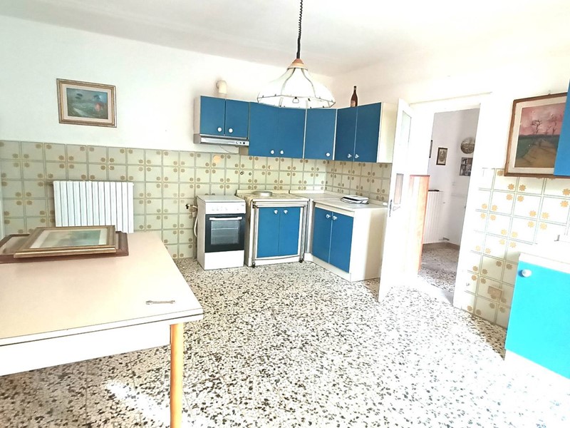 Appartamento in Vendita a Crespina Lorenzana, 129'000&euro;, 100 m²