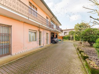 Bilocale in Vendita a Zenson di Piave, 93'000&euro;, 80 m²
