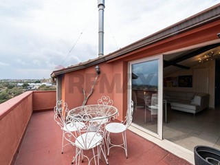 Appartamento in Vendita a San Giovanni la Punta, 150'000&euro;, 100 m²