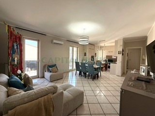 Quadrilocale in Vendita a Camposano, 160'000&euro;, 95 m²