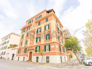 Bilocale in Vendita a Roma, 255'000&euro;, 43 m²