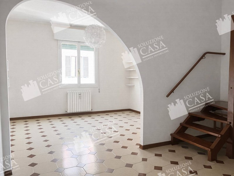 Bilocale in Vendita a Cento, 80'000&euro;, 70 m²