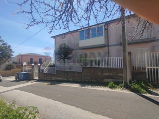 Appartamento in Vendita a Buscemi, 58'000&euro;, 97 m²
