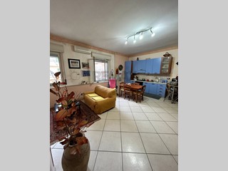 Appartamento in Vendita a Rosolini, 40'000&euro;, 94 m²