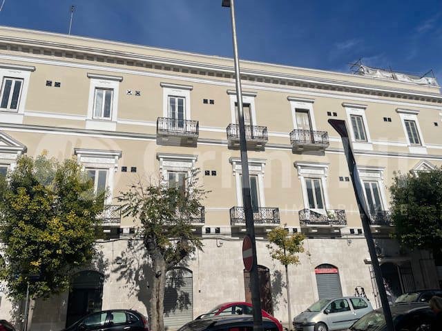 Appartamento in Vendita a Trani, 280'000&euro;, 220 m²