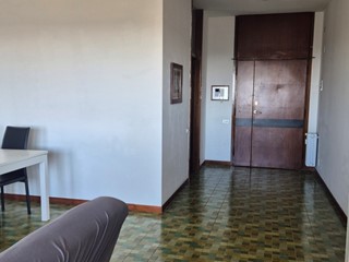 Quadrilocale in Vendita a Modena, 285'000&euro;, 125 m², con Box