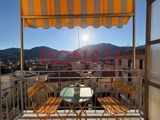 Quadrilocale in Vendita a La Spezia, zona Periferia Nord Ovest, 160'000&euro;, 87 m², arredato