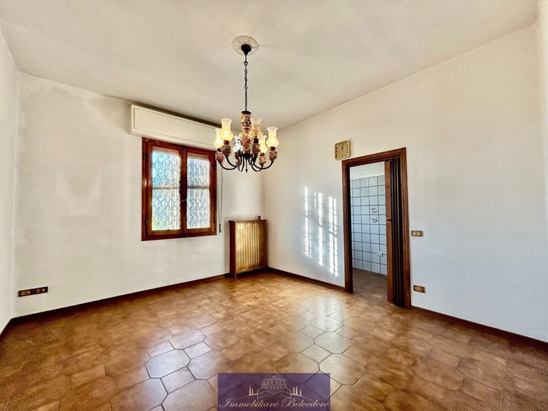 Trilocale in Vendita a Lastra a Signa, zona Malmantile, 195'000&euro;, 70 m²