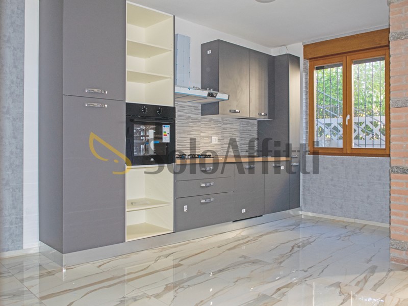 Bilocale in Affitto a Giussano, 800&euro;, 80 m², arredato