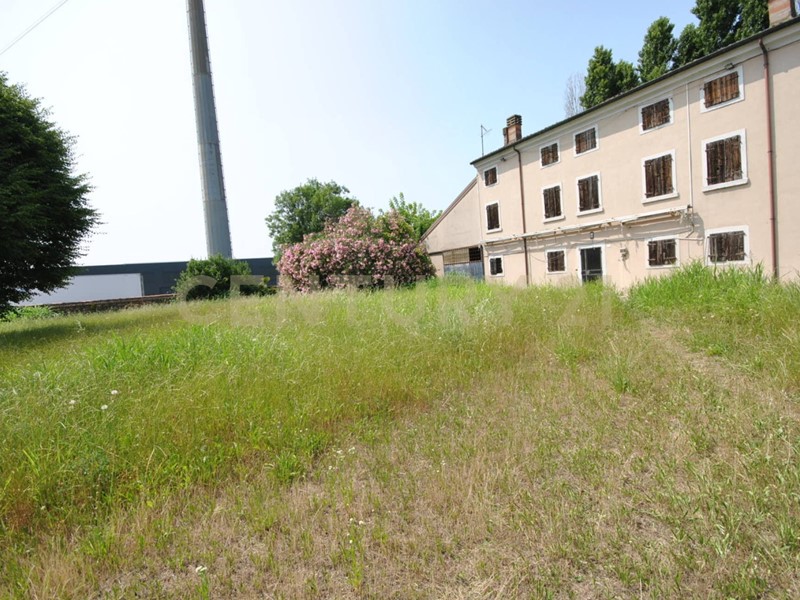 Appartamento in Vendita a Arcole, 460'000&euro;, 854 m², con Box
