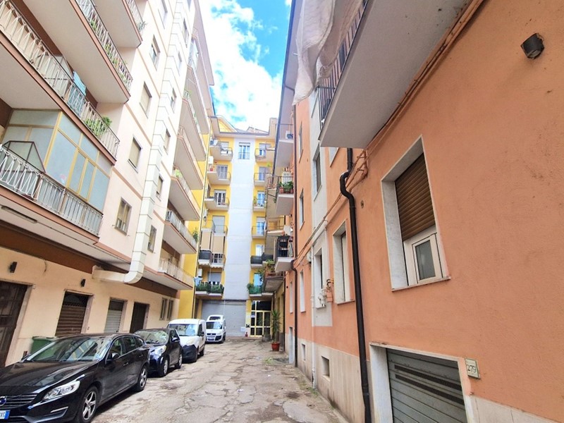 Quadrilocale in Vendita a Avellino, 219'000&euro;, 130 m²