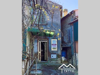 Trilocale in Vendita a Forano, 35'000&euro;, 70 m²