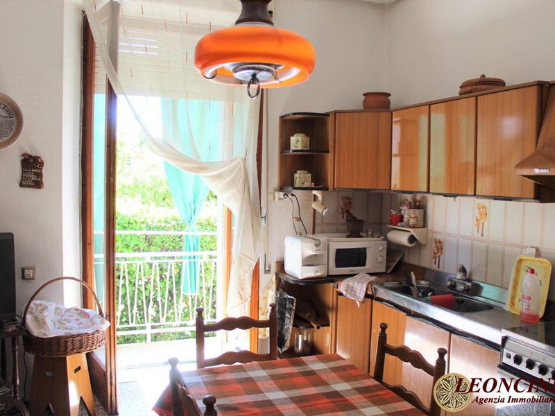 Quadrilocale in Vendita a Villafranca in Lunigiana, 105'000&euro;, 120 m²