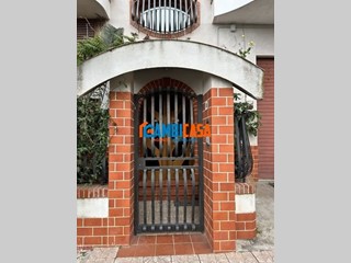 Quadrilocale in Affitto a Palermo, 630&euro;, 125 m²