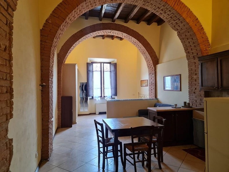 Monolocale in Affitto a Colle di Val D'Elsa, 550&euro;, 50 m², arredato