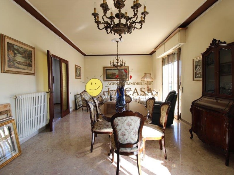 Appartamento in Vendita a Figline e Incisa Valdarno, zona Incisa, 220'000&euro;, 130 m²