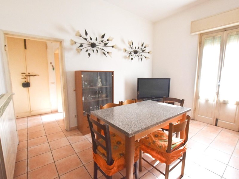 Trilocale in Vendita a Empoli, zona Ponzano, 135'000&euro;, 60 m², con Box