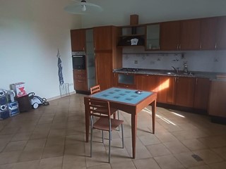 Quadrilocale in Vendita a Cascina, zona Titignano, 220'000&euro;, 120 m²