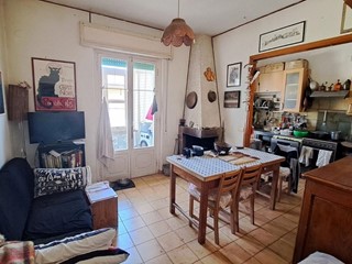 Trilocale in Vendita a Rosignano Marittimo, zona Rosignano Solvay, 100'000&euro;, 70 m²