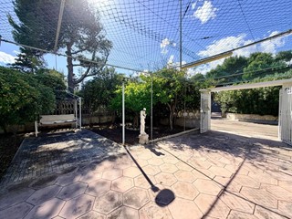 Quadrilocale in Vendita a Lecce, zona Torre Rinalda, 138'000&euro;, 125 m², arredato, con Box