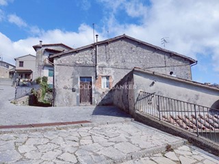 Bilocale in Vendita a Latera, 15'000&euro;, 61 m²