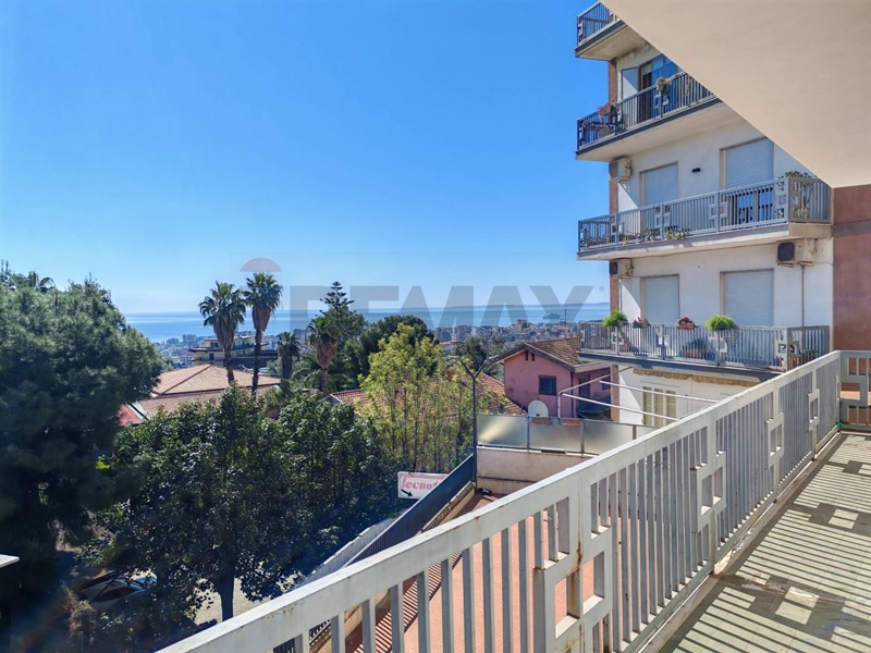 Appartamento in Vendita a Tremestieri Etneo, 275'000&euro;, 169 m²