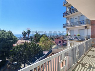 Appartamento in Vendita a Tremestieri Etneo, 275'000&euro;, 169 m²