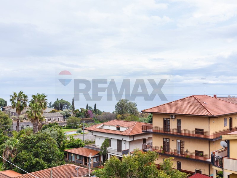 Attico in Vendita a San Gregorio di Catania, 228'000&euro;, 148 m²