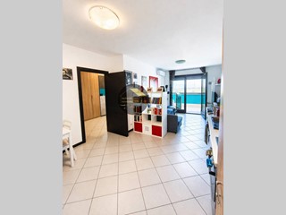 Bilocale in Vendita a Roma, 105'000&euro;, 53 m²