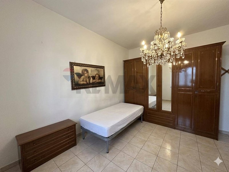 Bilocale in Vendita a Napoli, 89'000&euro;, 40 m²