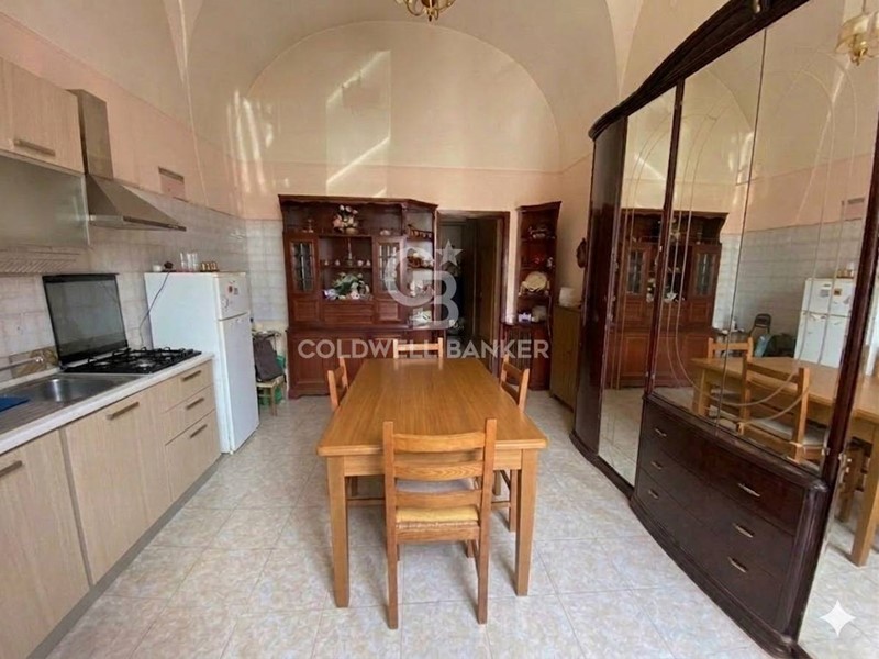 Trilocale in Vendita a Catania, 75'000&euro;, 85 m²