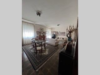 Appartamento in Vendita a Siracusa, 89'000&euro;, 169 m²